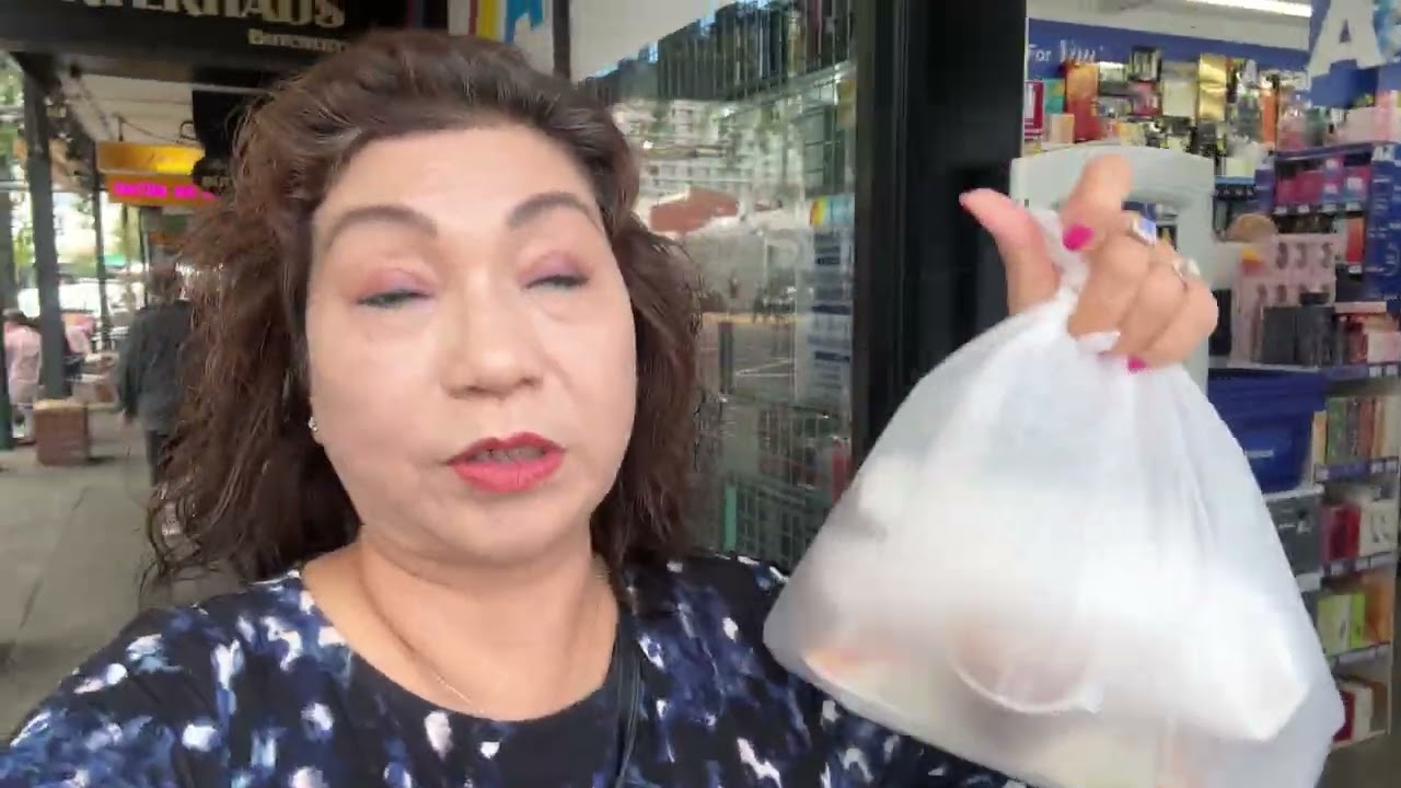 Mua Bánh Mì Tiệm Lai Bakery Cafe - ĐI Chơi Với Milo, Queen Park, Moonee Ponds - Cuộc Sống Ở Úc 🇦🇺