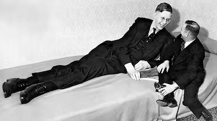 Historias Innecesarias: Robert Wadlow - El niño que NUNCA DEJÓ de CRECER