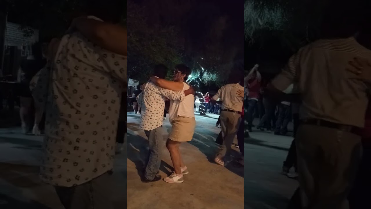 1 hora de show,los ositos de peluche en el patio Domingero 