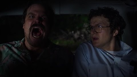hopper being unhinged in season 3 of stranger things for 5 minutes straight 