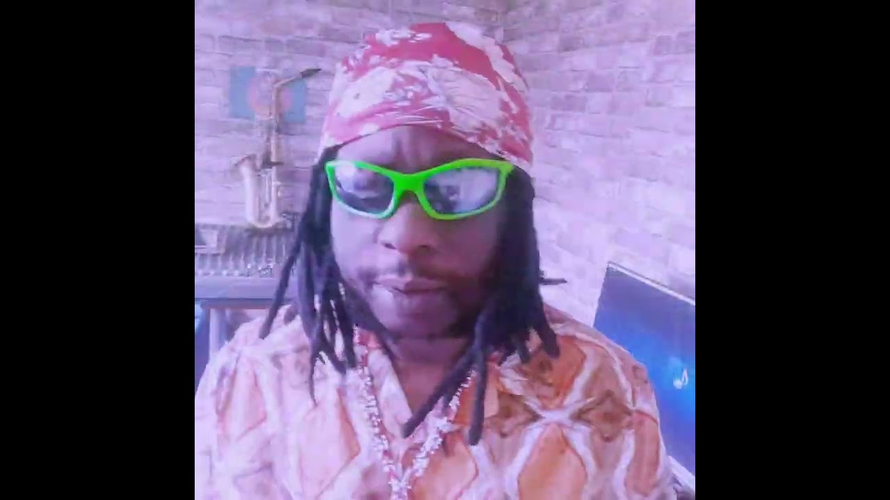 Guarda Ola Zion - Toaster (Reggaeton Love Song) su YouTube Guarda Ola Zion - Toaster (Reggaeton Love Song) su YouTube