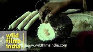 Woman prepares Pitha (Assamese rice cake) on eve of Bhogali Bihu screenshot 2