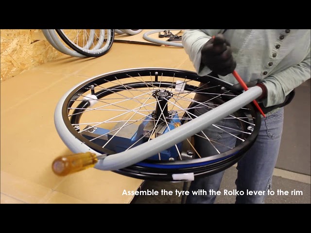 wheelchair tire lever technique