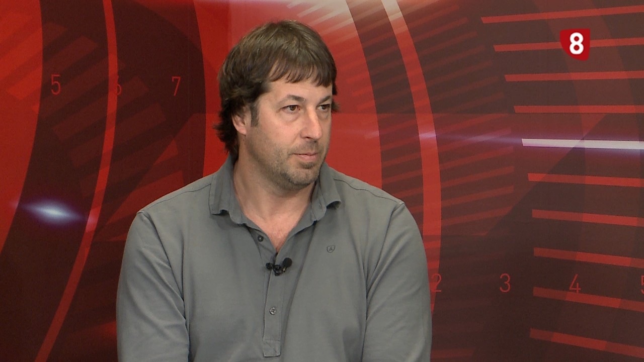 Urko Otegi: 'Tenemos los pies en el suelo'