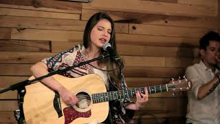 Video thumbnail of "Voy a Ti - Live session Unplugged con Letra - Daniela Aedo"