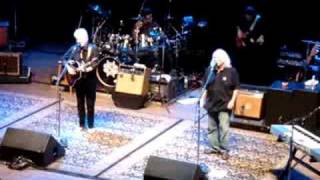 Crosby, Stills, & Nash `08 LAY ME DOWN chords