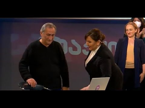 ემოციური დახვედრა ივერი მელაშვილს და ინგა გრიგოლიას დათმობილი სკამი სტუდიაში