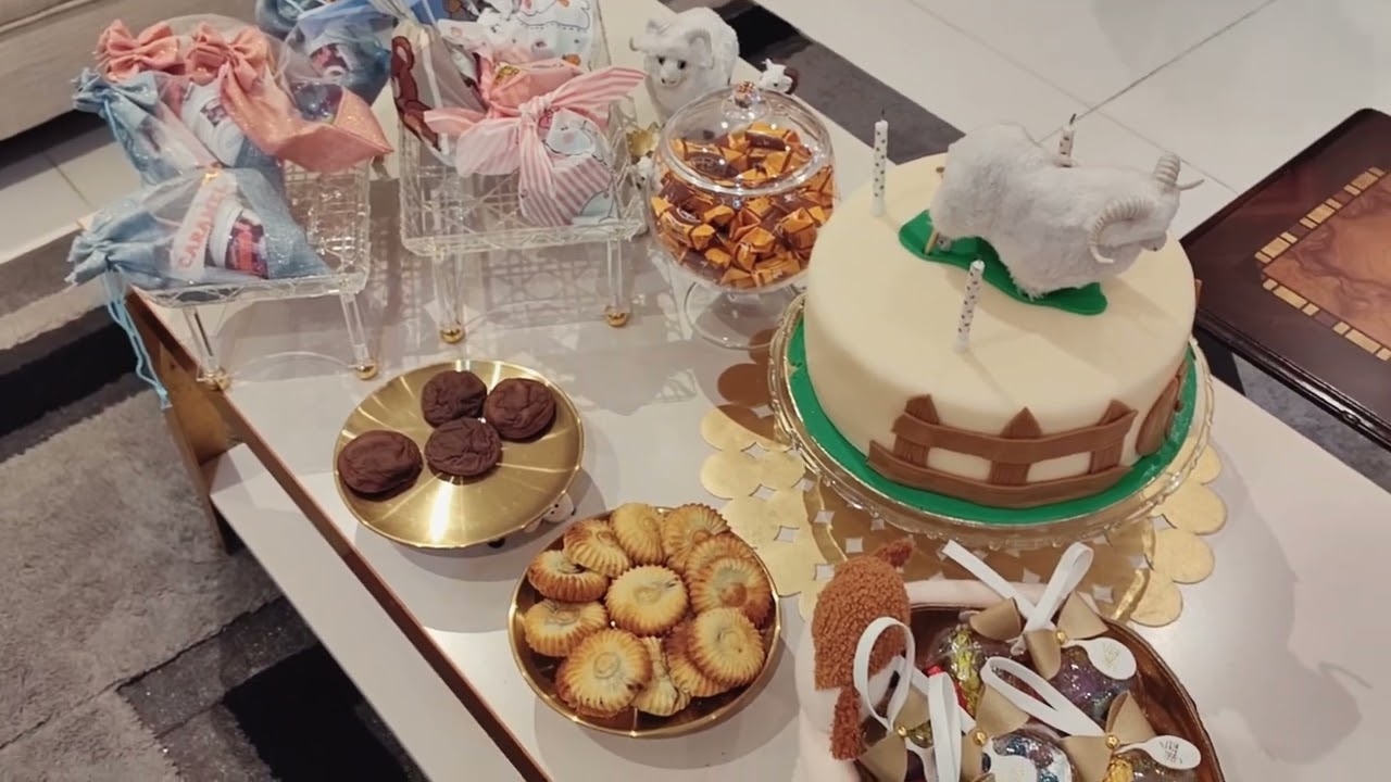 مقتطفات من العيد اعاده الله علينا