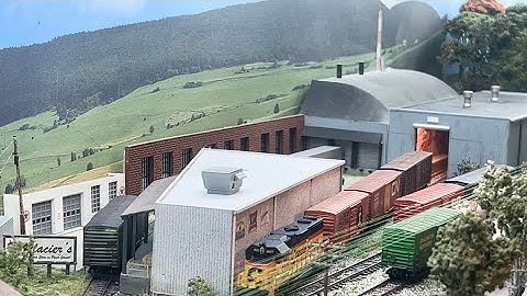 Switching 2 industries on my N scale switching layout