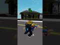 بتمشي على الكورنيش والباشا ما فتشني 