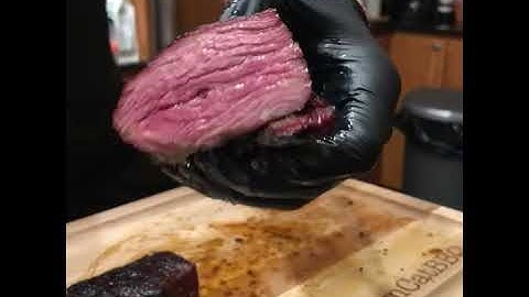 Slicing a Tri-Tip
