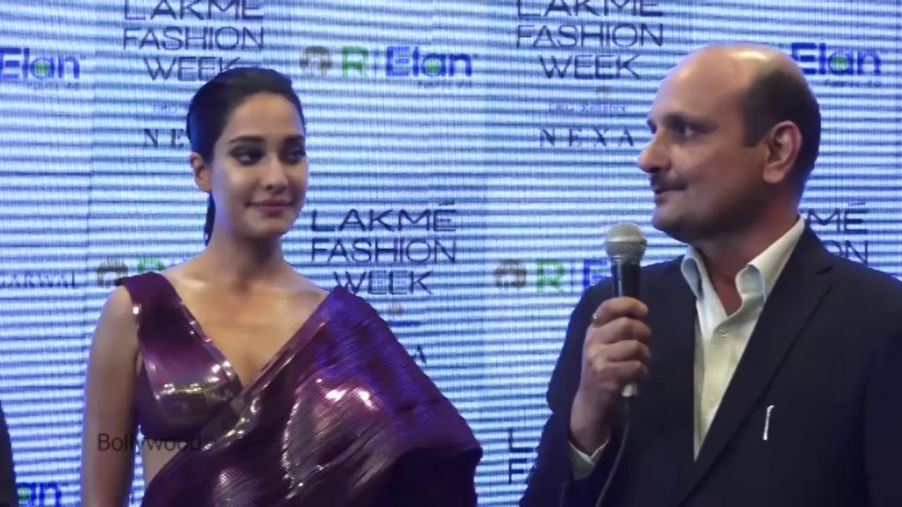 Lisa Haydon and Hadik Pandya walks down the ramp for Lakme Fashion Week