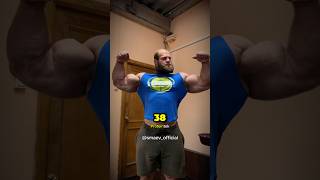 How old is Sam sulek😱#bodybuilding