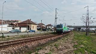 БВ 3622 с 80041Княз Борис I  Бургас - София, заминава от гара Казанлък 