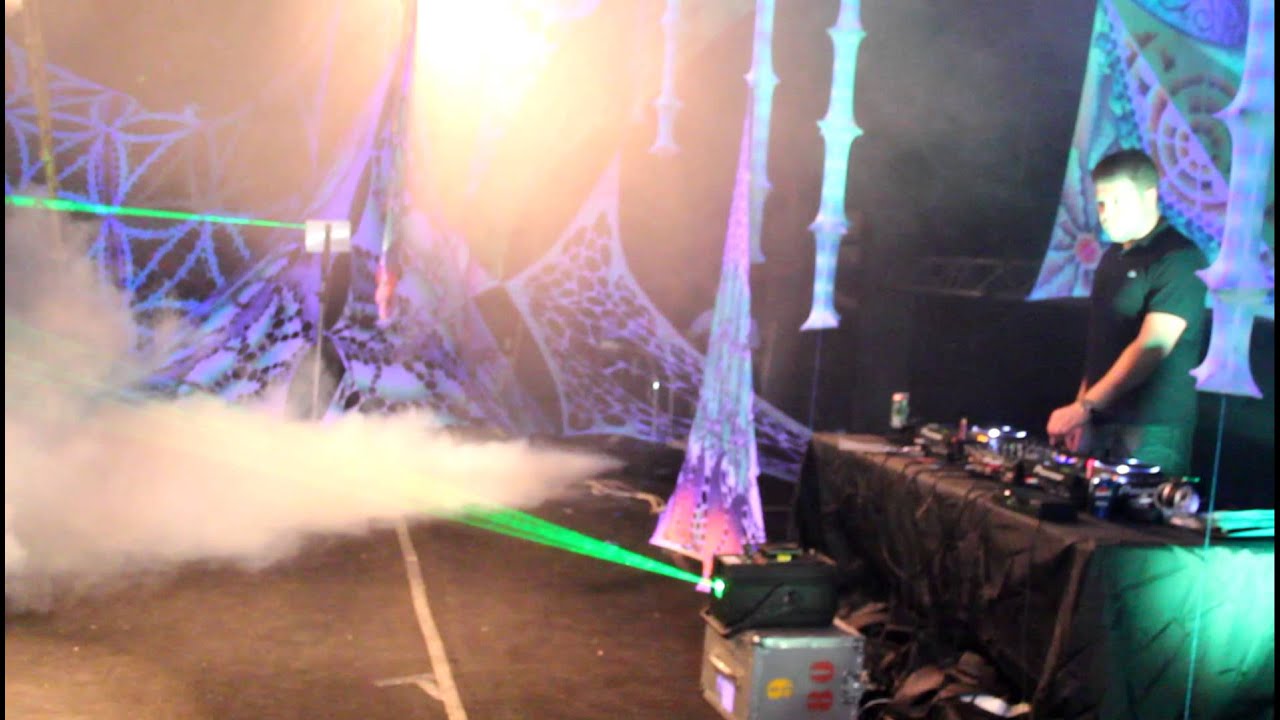 01.12.12 / TIP WORLD PARTY - DEMOS