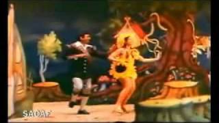 Hasta Hua Yeh Pyaara Chahera Tera - Yeh Tera Ghar Yeh Mera Ghar - 2001.flv