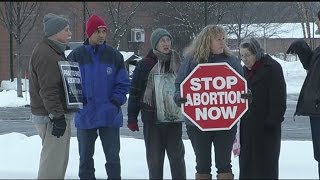 Anti-abortion activists, counter-protesters rally around US