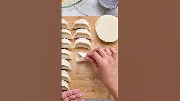 How to fold dumplings! #lunarnewyear #chinesefood
