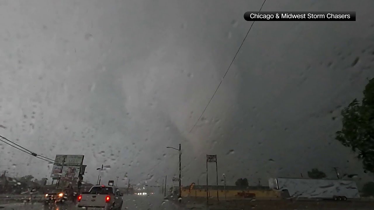 Video shows tornado in Texas Panhandle - YouTube