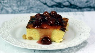 'Zapekanka' is a Russian cheesecake, but made with Farmer cheese. Perfect for Breakfast!