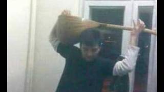Ozan mustafa'dan omuzda saz şov