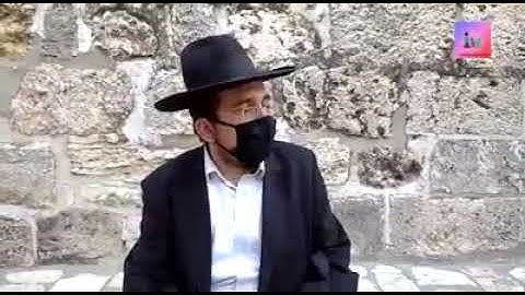 يهودي يصلي في المسجد الأقصى