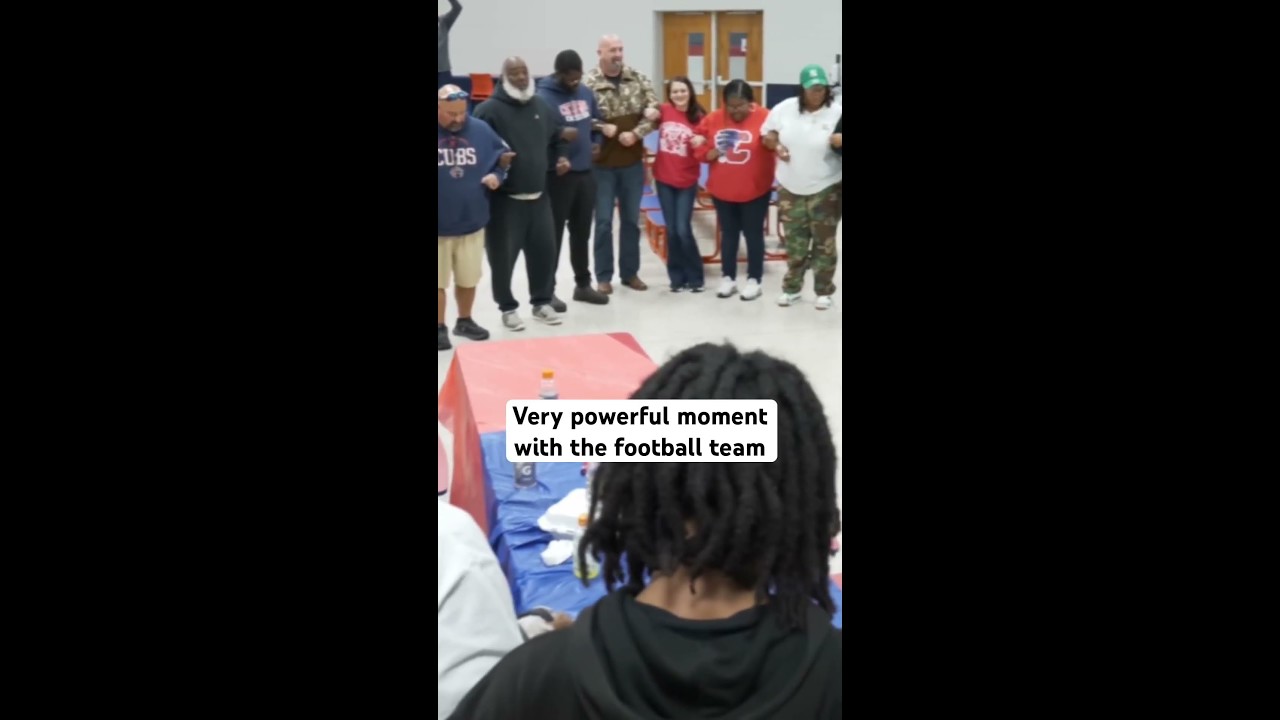Pain is Power with the football team #davidpowertalk #motivationalspeaker