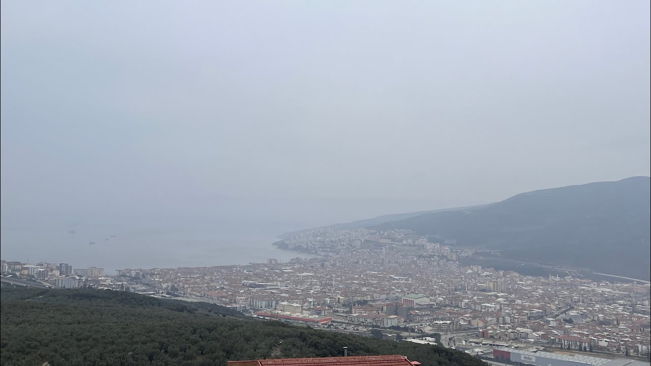 لعشاق للفخامة...فيلا على نمط قصر بإطلالة خرافية للبيع في بورصة