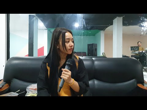 កាស្រលាញ់ខ្វះជាតិស្ករ ពូ និង សីម៉ា