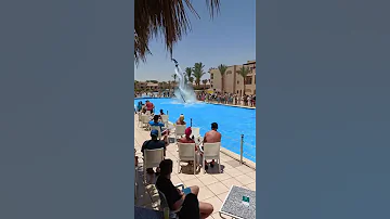 اختل توازنه في الهواء وفاة محمود عبد الغني لاعب الفلاي بورد أثناء استعراض بالغردقة 