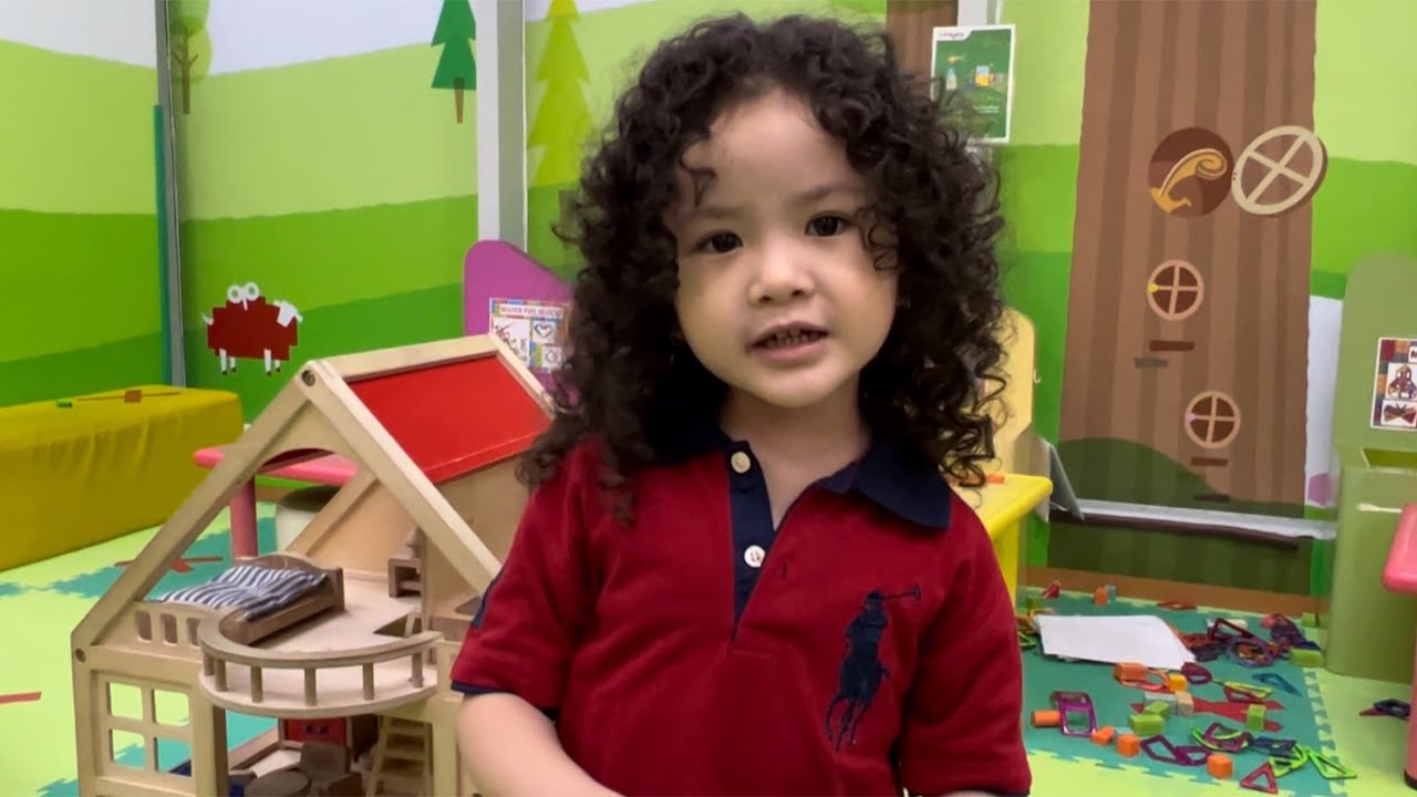 FUN INDOOR PLAYGROUND KIDZOOONA TUNJUNGAN PLAZA - YouTube