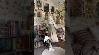 cute light academia aesthetic outfit 🤍🏹    converse heels