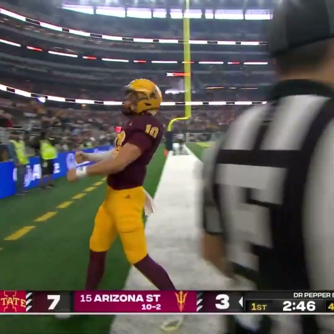 Sam Leavitt takes it in himself after ASU goes for it on 4th down in their own territory ? #shorts