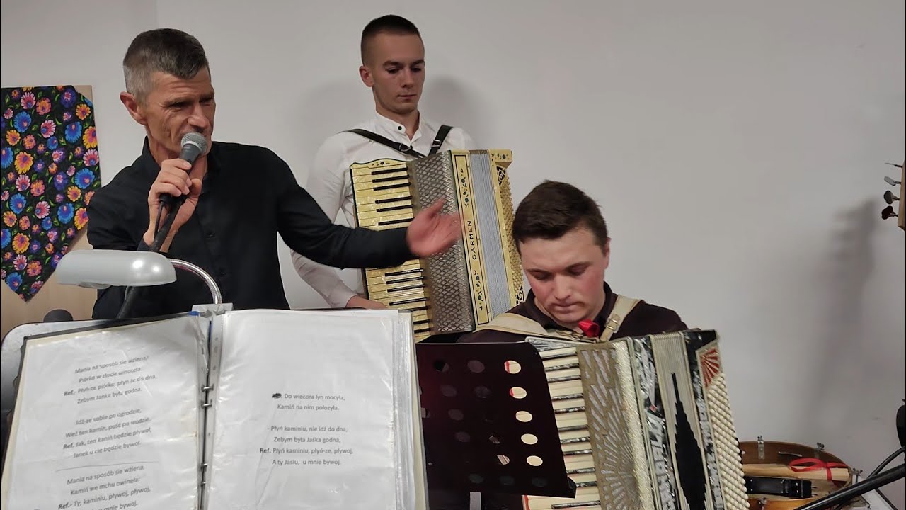 12 07 2025 Piękny GEST Zbyszka CIECHOWICZA który zachęcił młodych MUZYKANTÓW aby ZAGRALI w Mokrzcu