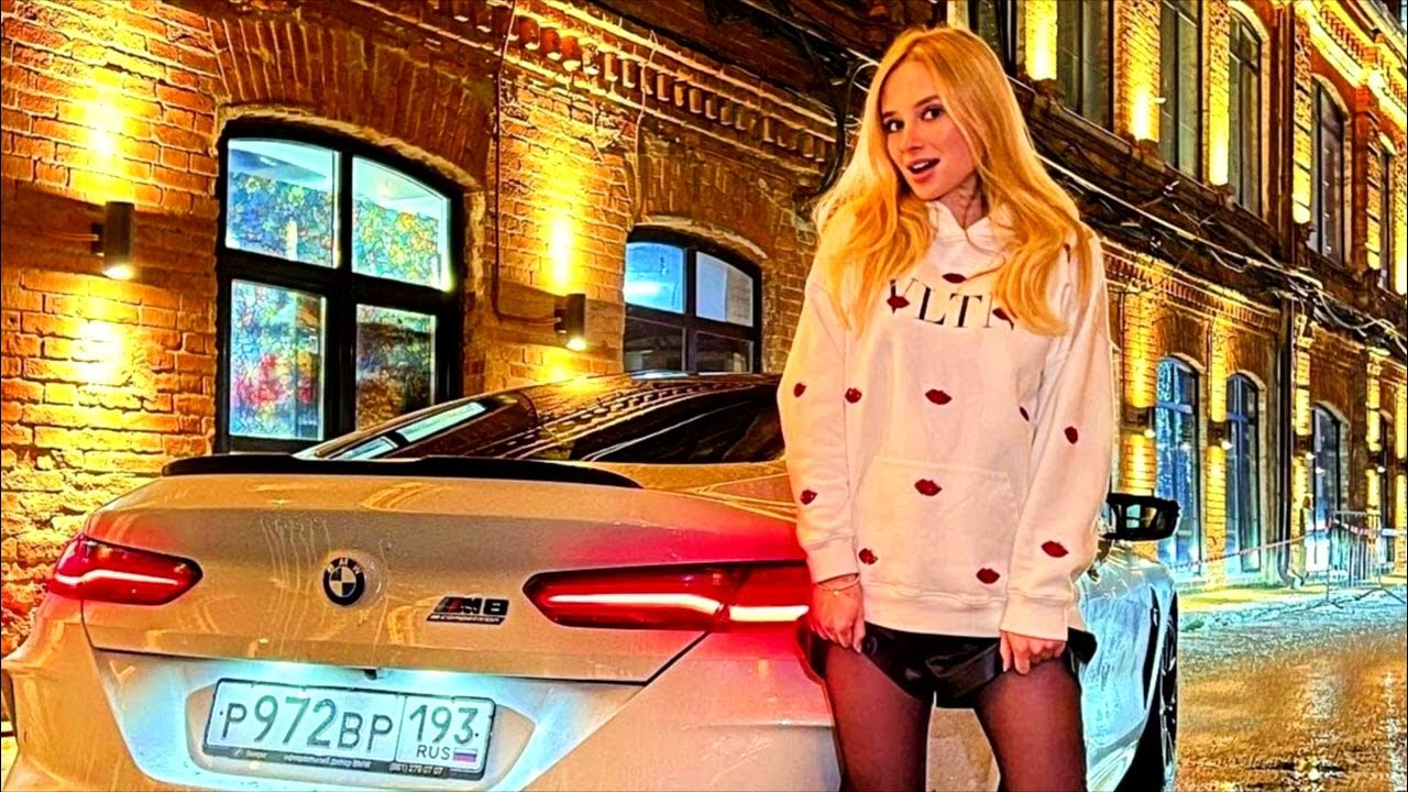 Ты в ночи фиона. Ты в ночи фиона светишь. Ты в ночи фиона. Ты фиона светишь неоном. Ты в ночи фиона.