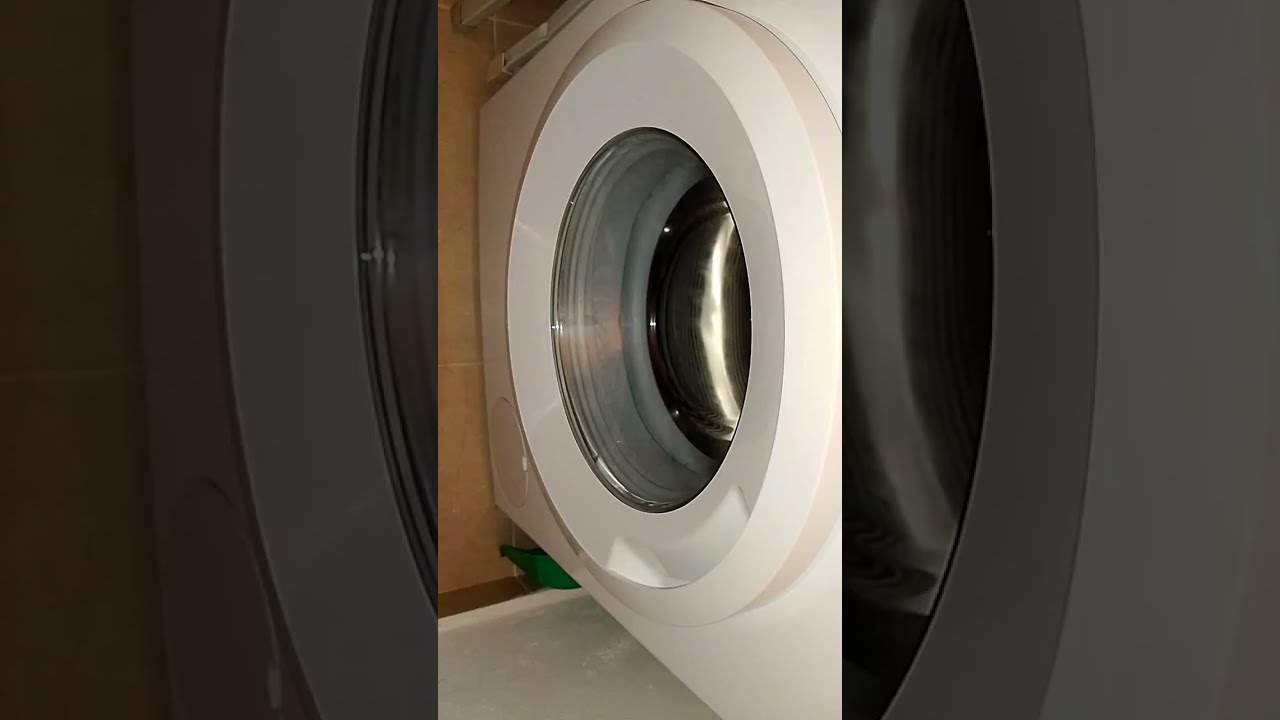 Pitsos WNP1000D8 Washing machine Spin only 600 rpm (Use this video for a spin race If you want) 