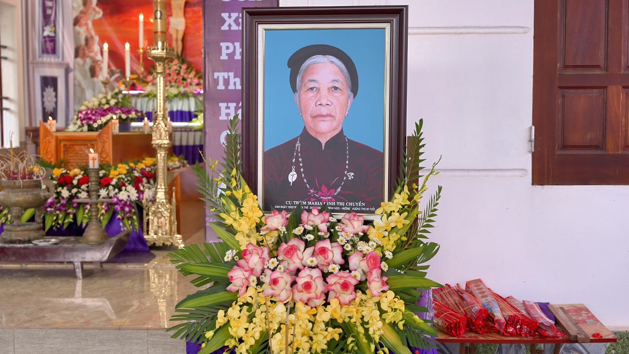 Nghi Thức Phát Tang Và Cầu Nguyện Cho Cụ Trùm Maria ĐINH THỊ CHUYỀN