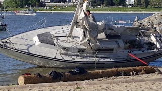 How to rescue a Vancouver Sailboat off beach.