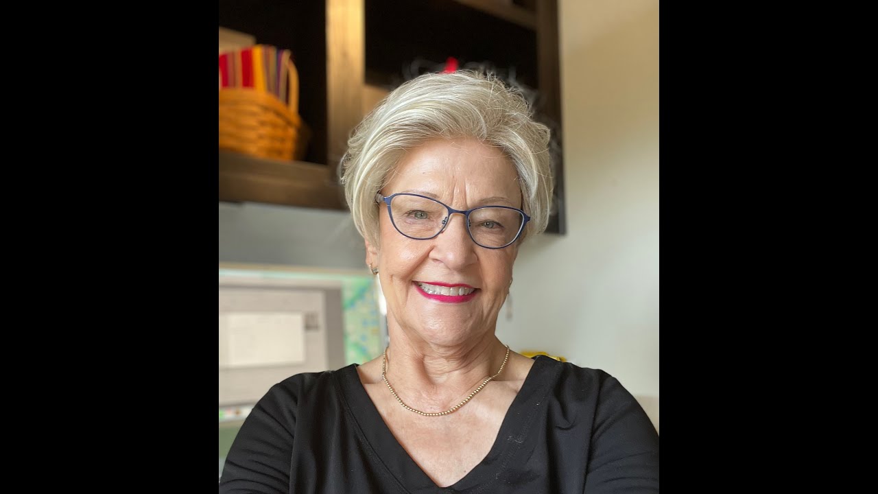 Raquel Welch Advanced French in Bisquit - YouTube