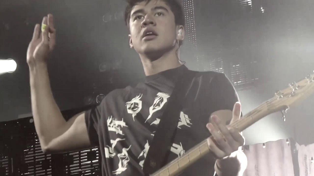 Calum Hood - The Bird and The Worm