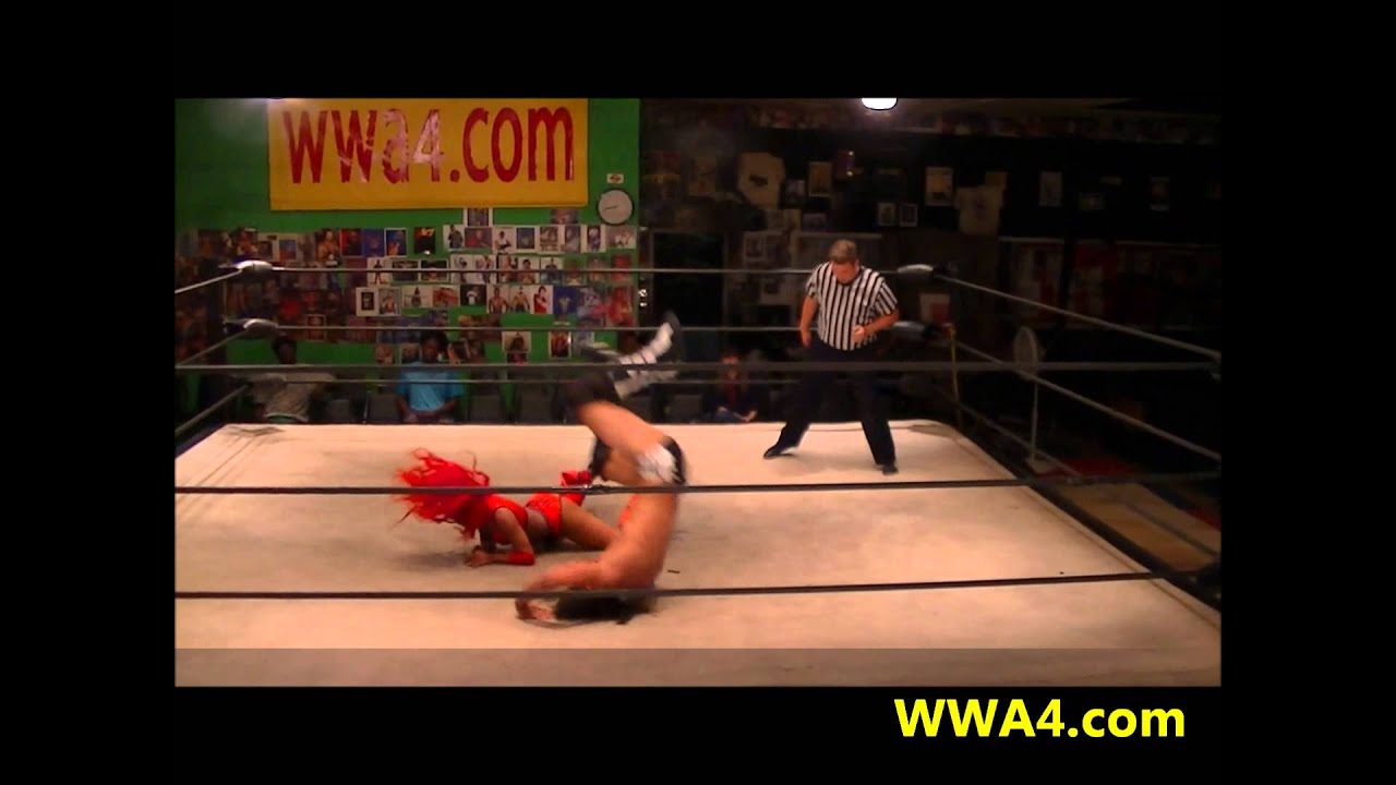 WWA4 - KIERA HOGAN VS. DE ATLIEN - 11/15