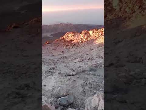 VIDEO   Turistai nepaiso taisyklių ir įžengia į Teidės kalno kraterį