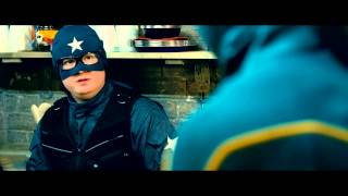 Kick-Ass 2 Extrait 3 VOST "Kick Ass reconnait Battle Guy au meeting de Justice Forever"