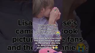 The difference between Jenlisa when taking pictures of people😭🧡🤏🏻 #jenlisa