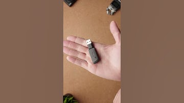 HyperX Cloud III Wireless Headphones - Unboxing & Mic Test!