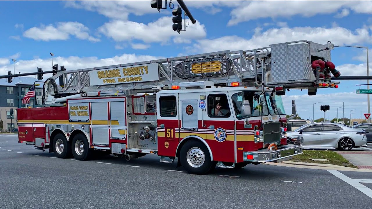 PEAK Q & HORN - Truck 51, Squad 1 Spare, Captain 4, Battalion 3 Responding to Structure Fire [4K]