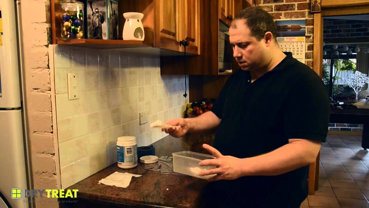 Verwijderen van een diepe vlek in een granieten tablet met oxy ...