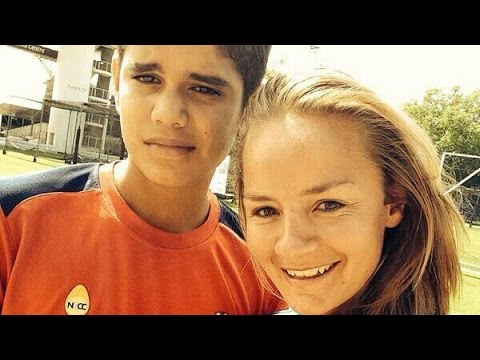 Jr sachin Arjun Tendulkar with Gilchrist's daughter|hugging his father|CRICKET FEVER | UNSEEN PICS