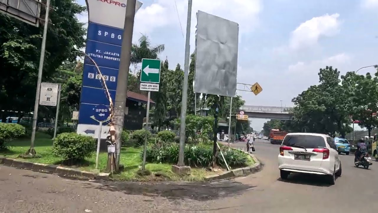 From Terminal Kampung Rambutan To Ciracas Via Jl. Terminal Kp. Rambutan, Jl. Bungur, Jl. Mahakam