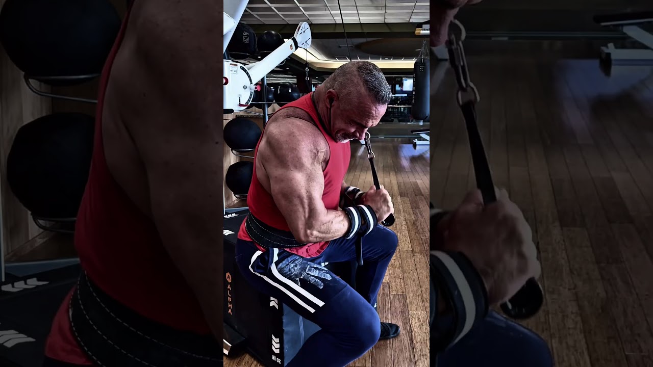 TRICEPS DAY MOTIVATION #triceps #workout #motivation #workouttips #exercise